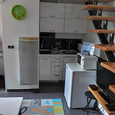 Studio Apartment Bombon
